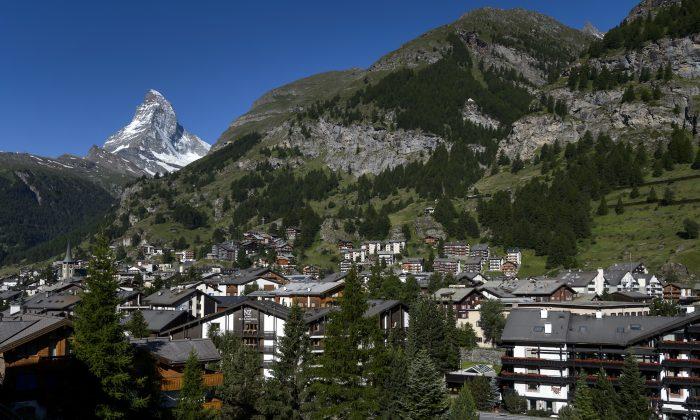 Swiss Village Chooses $300,000 Fine Over Accepting 10 Refugees