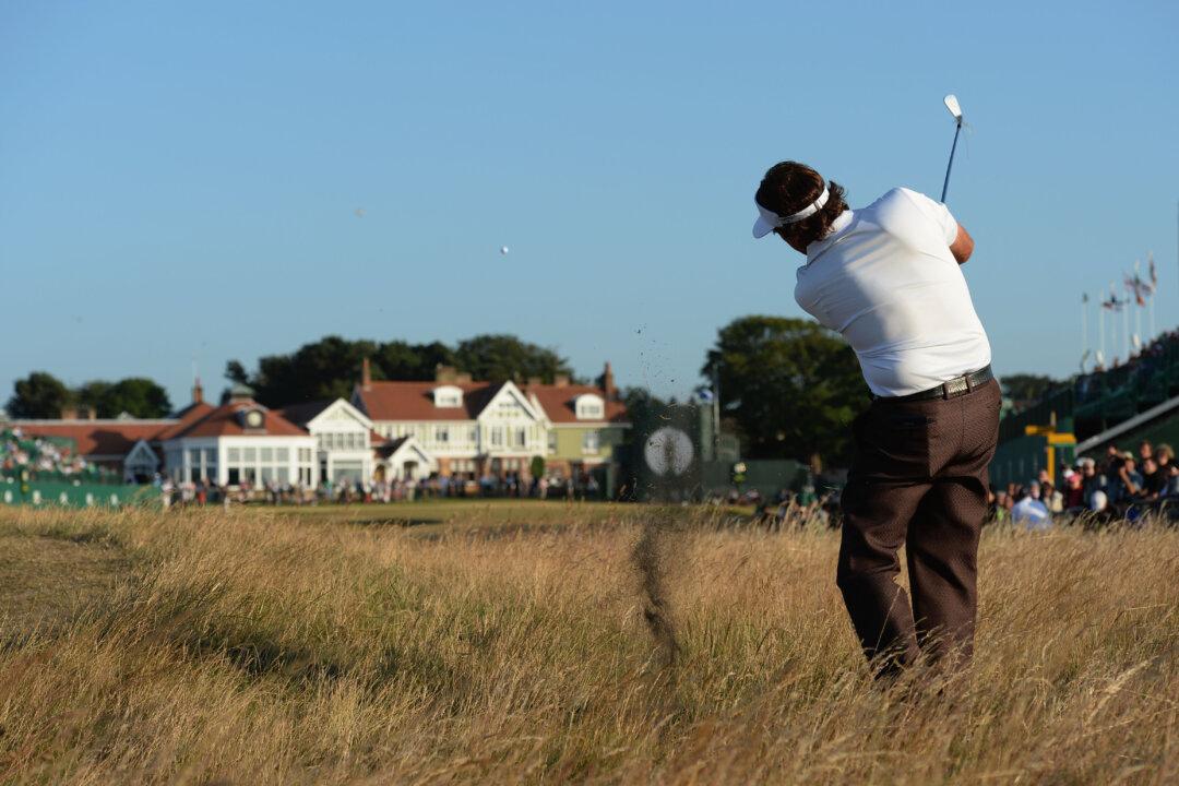 M & M Meltdown: Mindless Muirfield and Mickelson