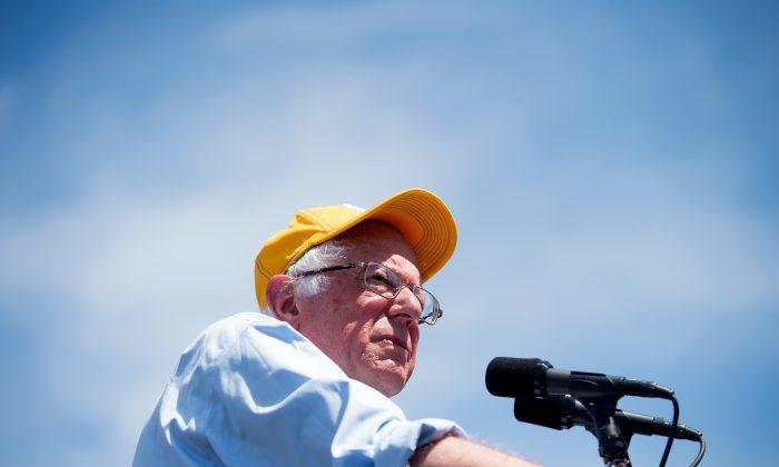 Sanders Predicts Democratic Convention Will Be Contested