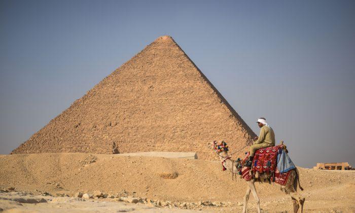 ISIS Destroys 2500-Year-Old Temple, Threatens to Destroy Egyptian Pyramids