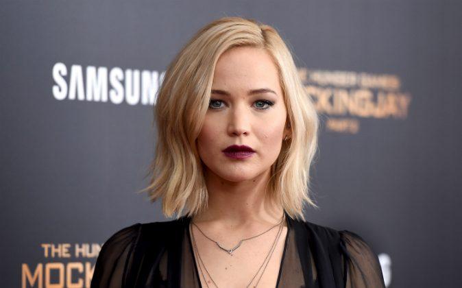 Jennifer Lawrence to Play Former Billionaire Elizabeth Holmes in Movie About Tech Firm Theranos