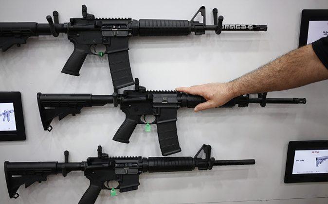Orlando Shooter Used Same Weapon as Past Mass-Shooters: The AR-15
