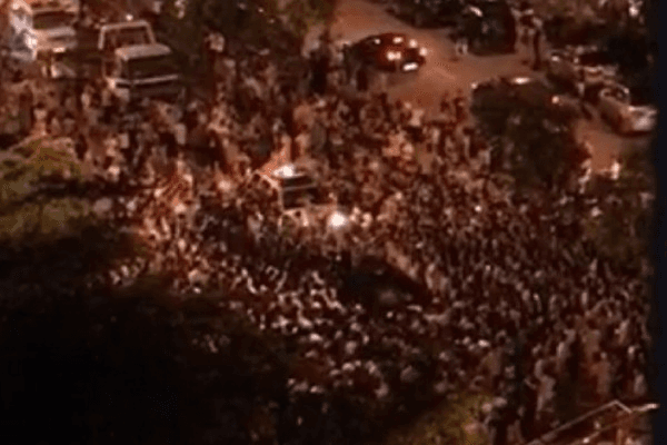 Thousand-Strong Crowd Pursues Chinese Official After He Runs Down Family of Three