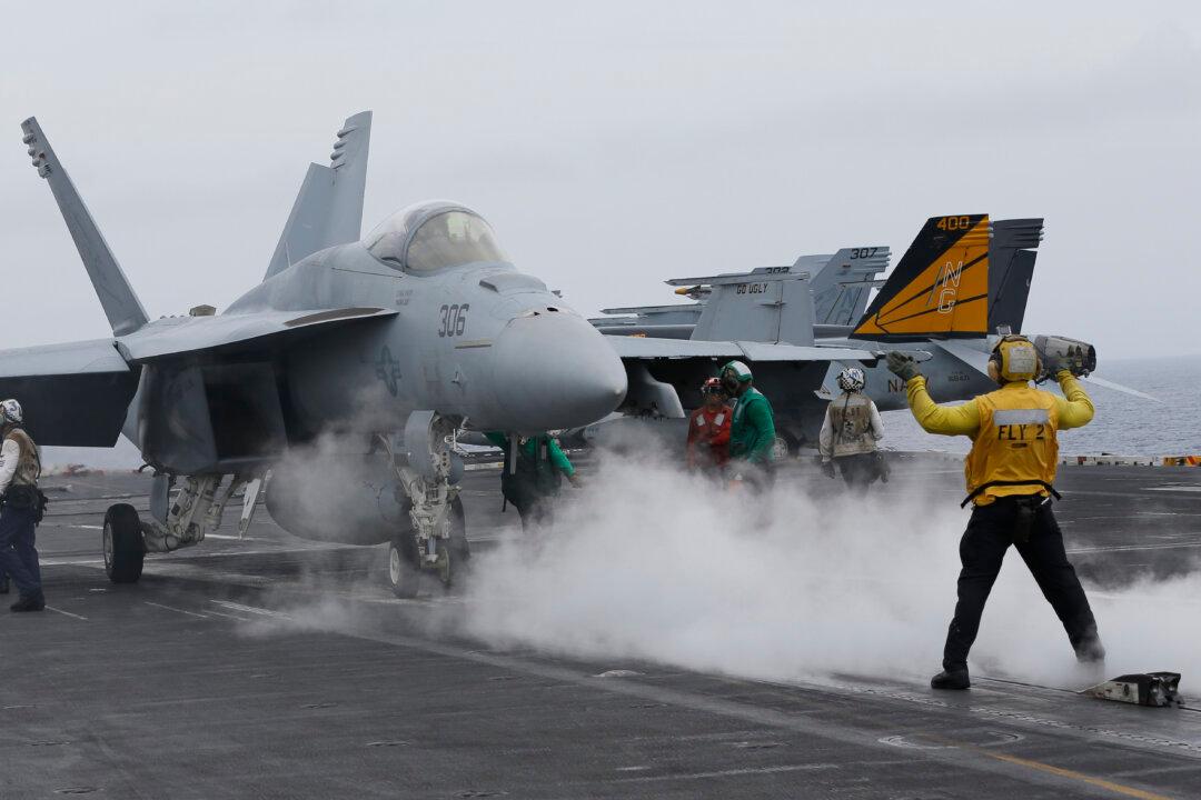 Trump Orders Navy to Replace Newer Fighter Launch System With Older Steam Catapults