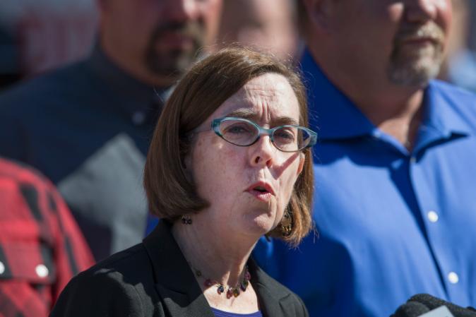 Oregon Governor Encourages People to Call Police on Neighbors Who Violate COVID-19 Restrictions