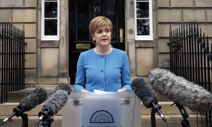 Scottish Leader May Try to Block ‘Brexit’ as Turmoil Spreads