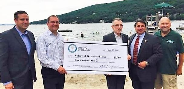 County Exec Gives $5,000 to 2 Villages, City to Promote Tourism