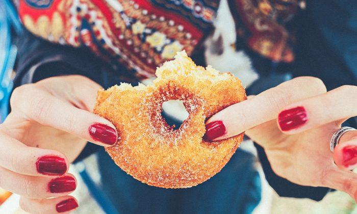 5 Mind Tricks That Will Help You Stick to Any Diet