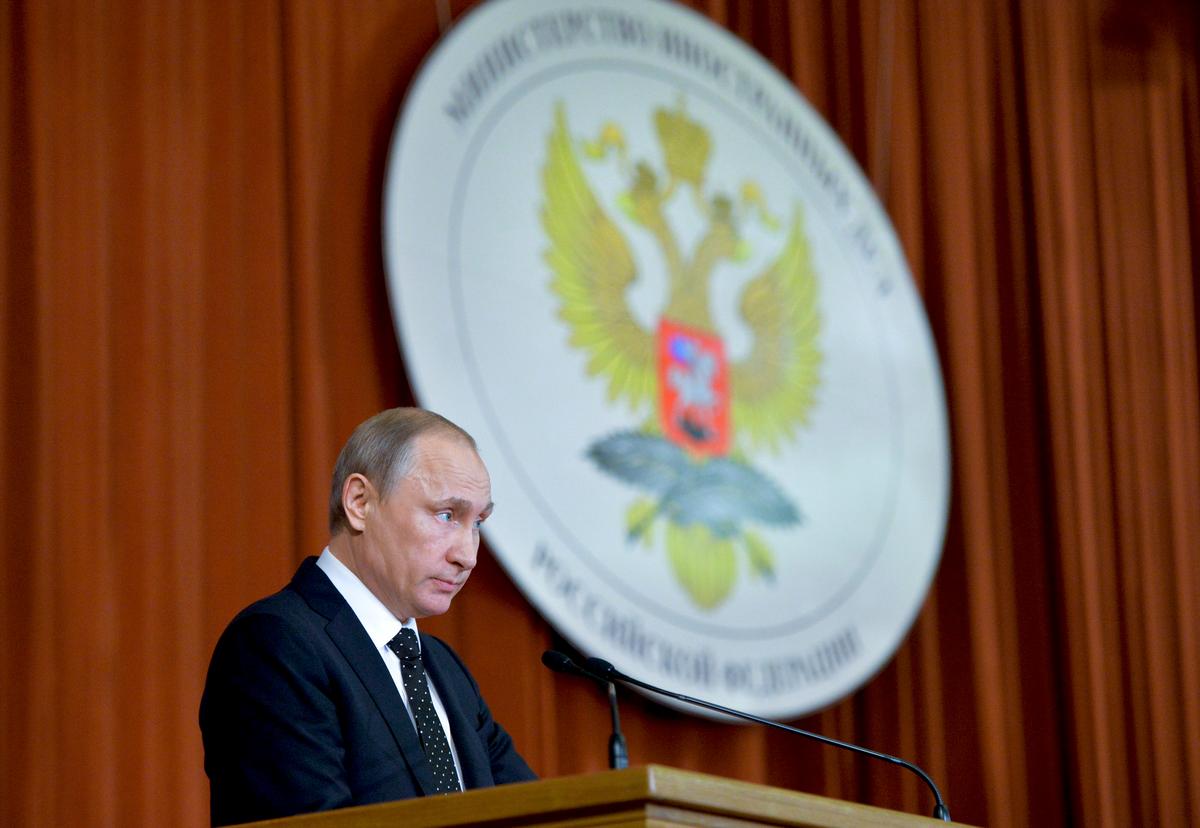 Putin Issues Decree to Lift Ban on Tourism to Turkey