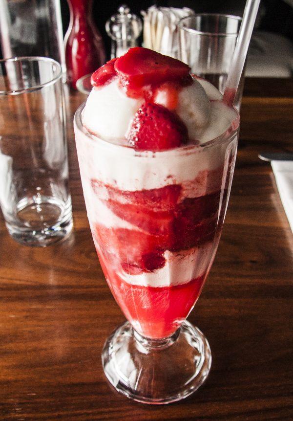Heirloom’s Strawberry Float, a glorious concoction of strawberry soda, buttermilk gelato, and lemon poppy cake. (Annie Wu/Epoch Times)
