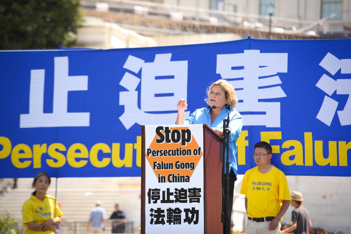 Rep. Ileana Ros-Lehtinen (R-Fla.) speaks at a rally calling for an end of the persecution of Falun Gong, at the Capitol in Washington on July 14, 2016. (The Epoch Times)