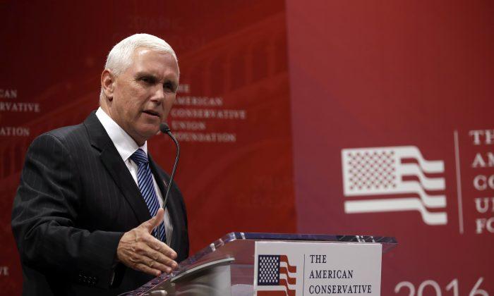 Pence Seeks to Reassure Conservatives About Trump