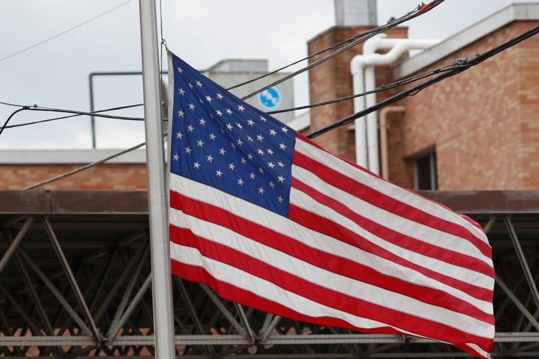 Massachusetts College Starts Flying US Flag Again