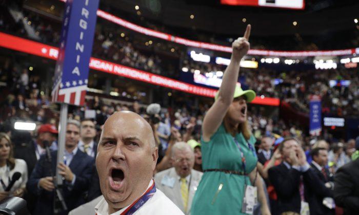 GOP Turns to Security, Divisions on Convention’s First Night