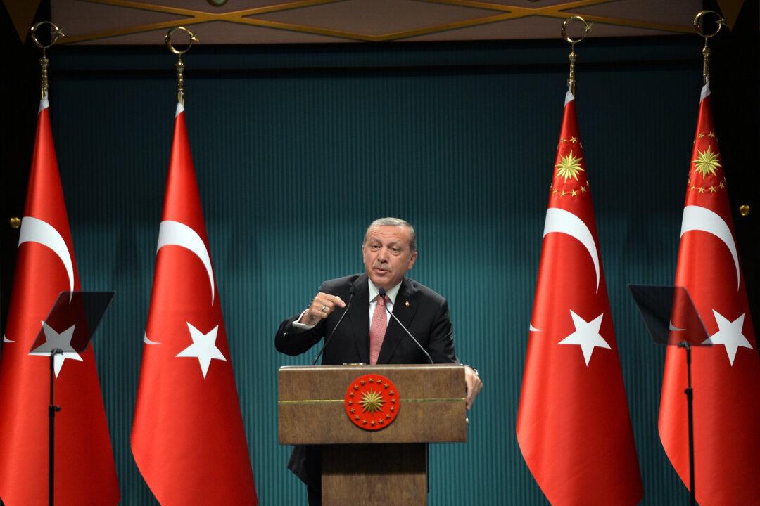 Turkish Lawmakers Set to Approve 3-month State of Emergency