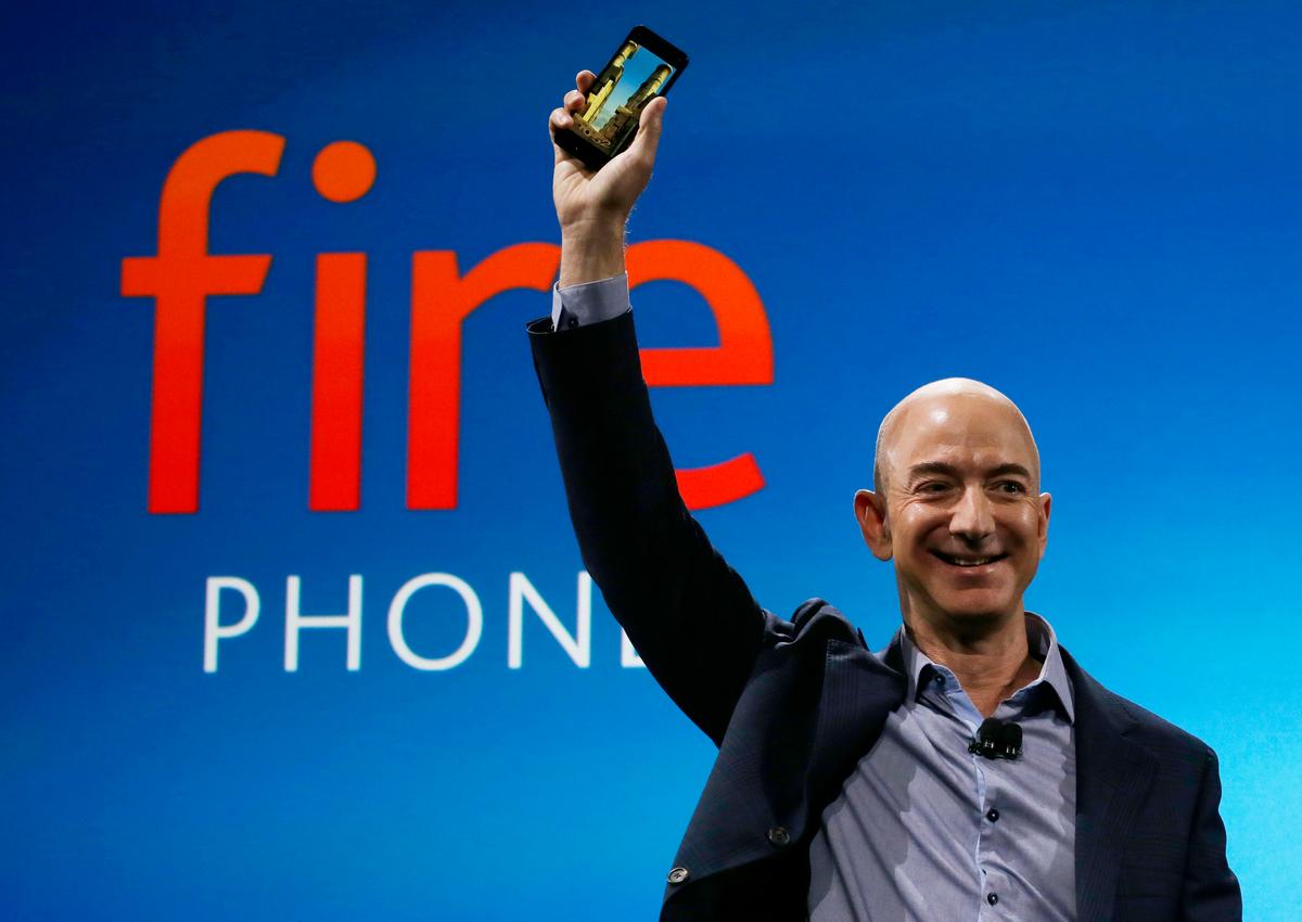Amazon's Bezos Moves Past Buffett on World's Richest List