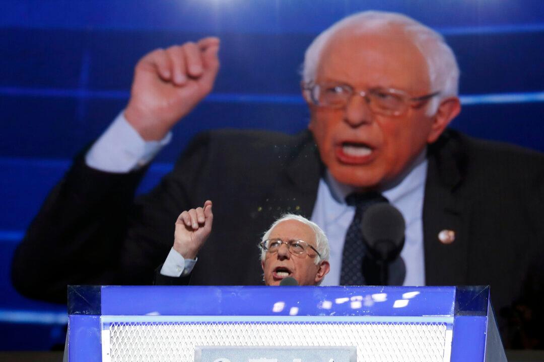 On Bernie Sanders, Podesta Asked Lobbyist: ‘Where Would You Stick the Knife In?’
