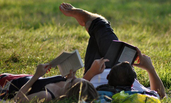 Do Students Lose Depth in Digital Reading?