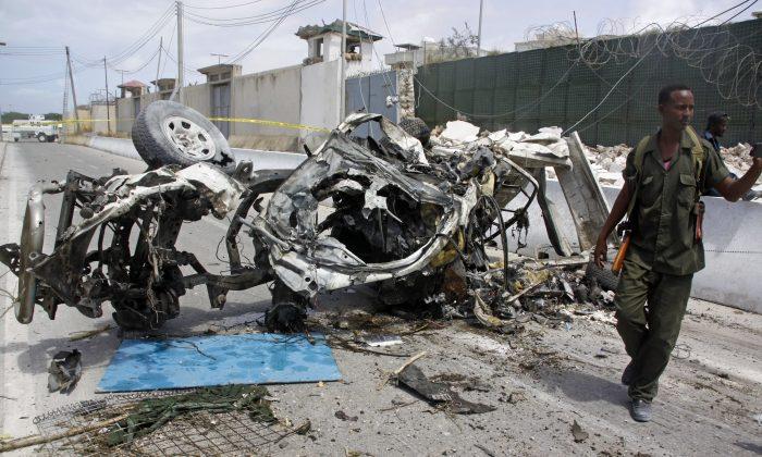 2 Suicide Car Bombs Near UN Offices Kill 13 in Somalia