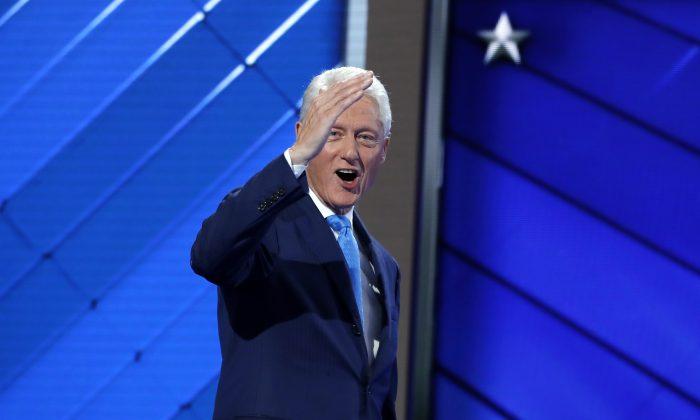 Bill Clinton Congratulates Trump Following Victory