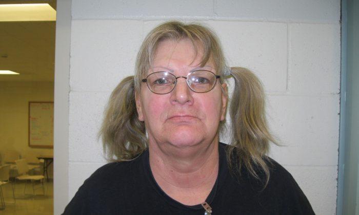 FBI: Woman Robbed Wyoming Bank to Return to Prison