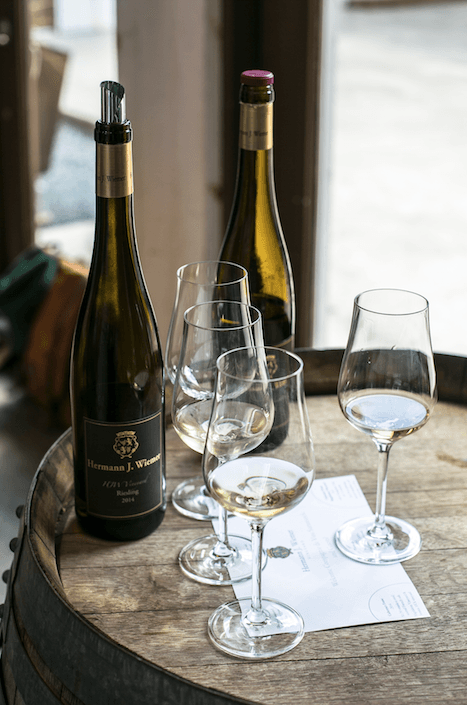 A tasting of single-vineyard rieslings at Hermann J. Wiemer, famed for its wines. (Samira Bouaou/Epoch Times)