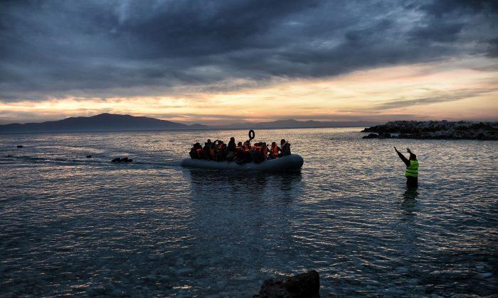 Greece: Dinghy With Migrants Sinks; 3 Missing, 10 Rescued