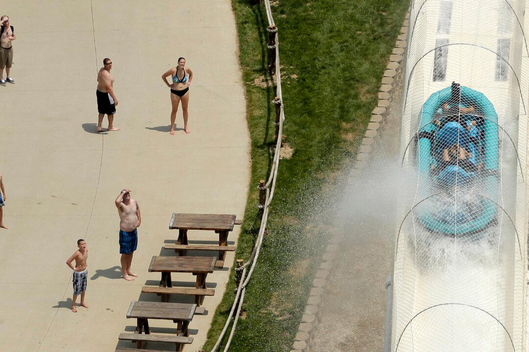 Son of Lawmaker Dies on Slide at Kansas Waterpark