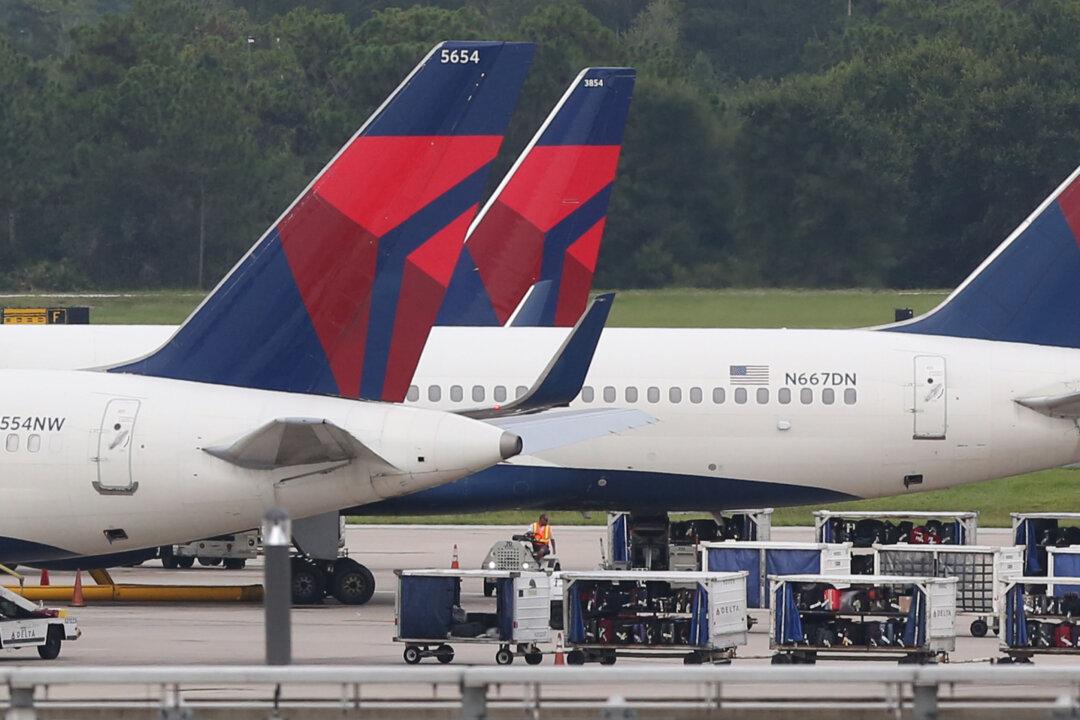 Delta Flight Attendant Assaulted by Passenger, Plane Returns to Seattle