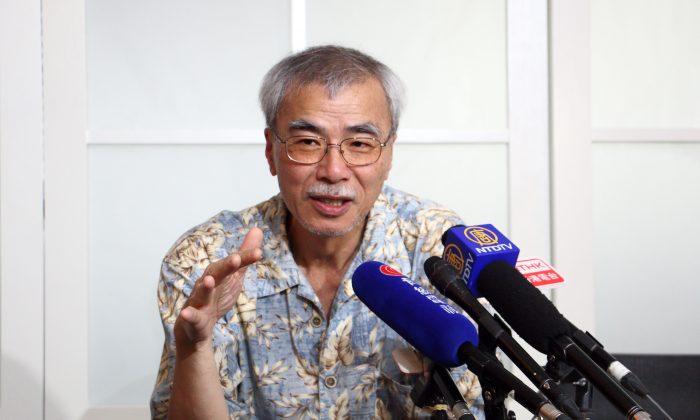 Hong Kong Leading Writer’s Dismissal Draws Comments About Censorship