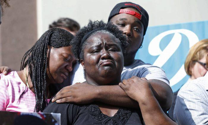 Experts: 2 Killings by Police Were Tragic, Likely Justified