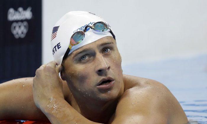Ryan Lochte, 3 Other American Swimmers Robbed by Armed Men in Rio