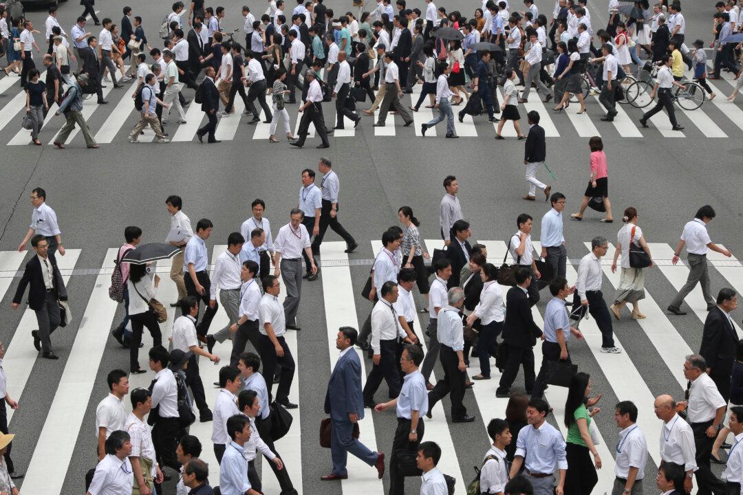 Japan’s Economy Slows to Snail’s Pace as Exports Falter