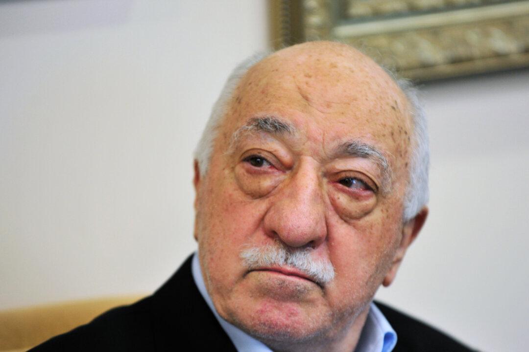 Turkish, US Officials Discuss US-based Cleric’s Extradition