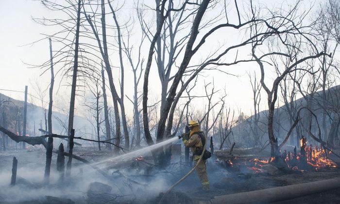 Crews Make Major Gains Against Southern California Wildfire