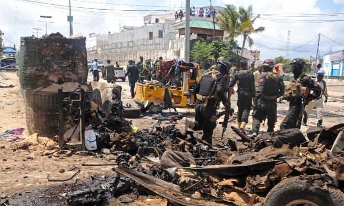Somalia Bombings Kill 17 at Local Government HQ, Market