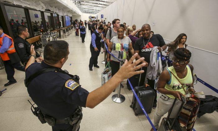 False Report of Gunman at Los Angeles Airport Causes Panic