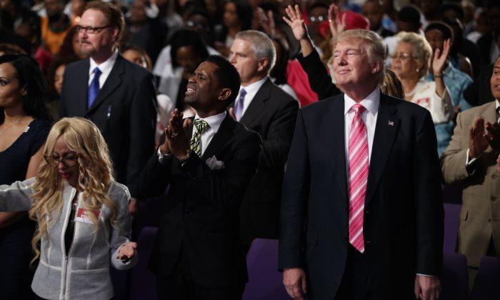 Trump Tells Black Churchgoers in Detroit Visit Is ‘To Learn’