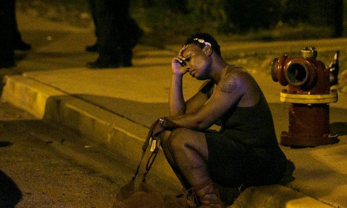 38 People Hurt, 5 Dead in Chicago Weekend Shootings