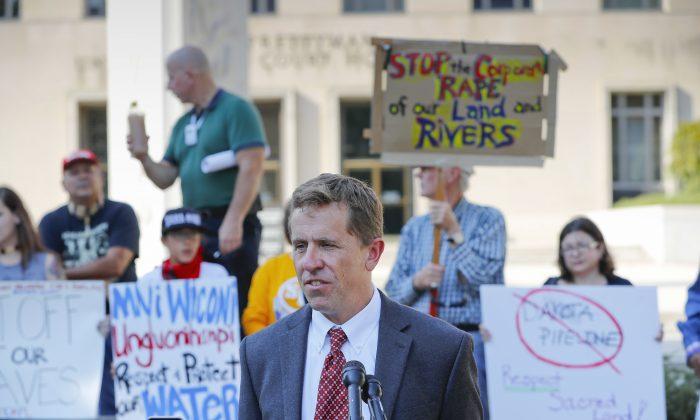 Judge Grants Partial Stop on North Dakota Pipeline Work