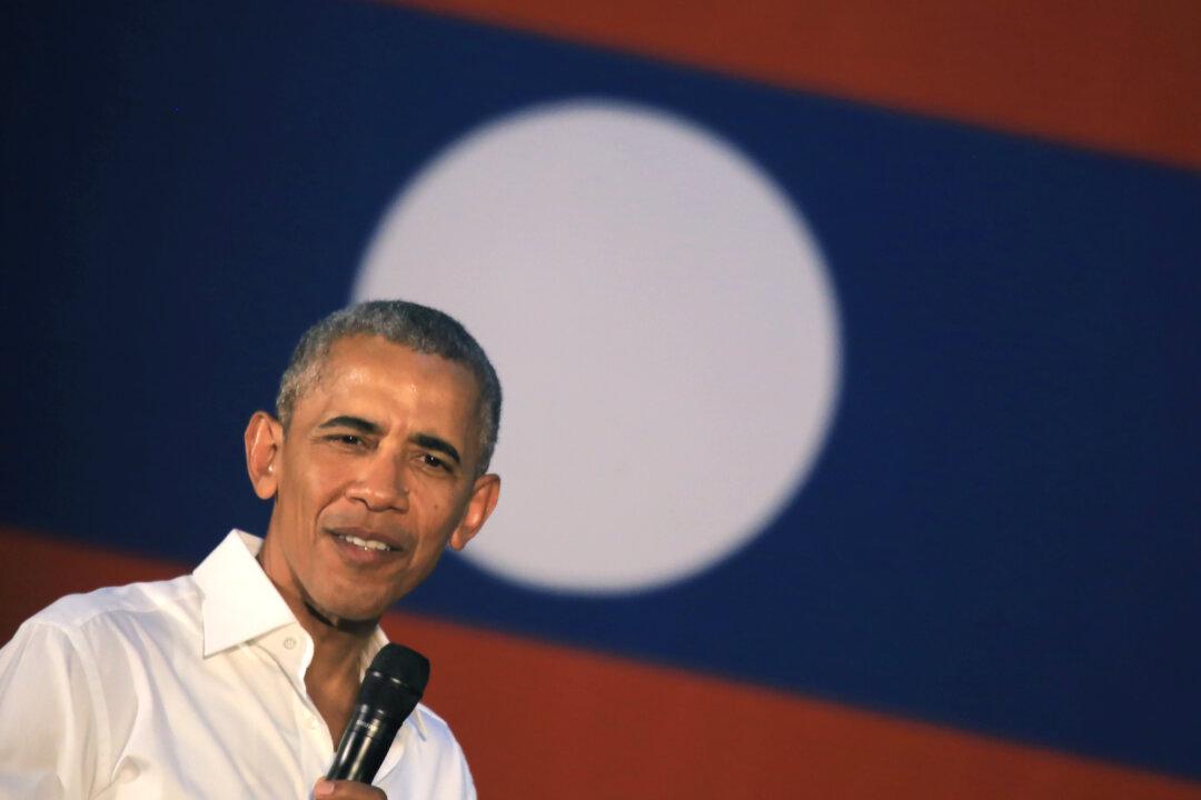 Obama, Duterte Meet Despite Filipino Leader’s Crude Language