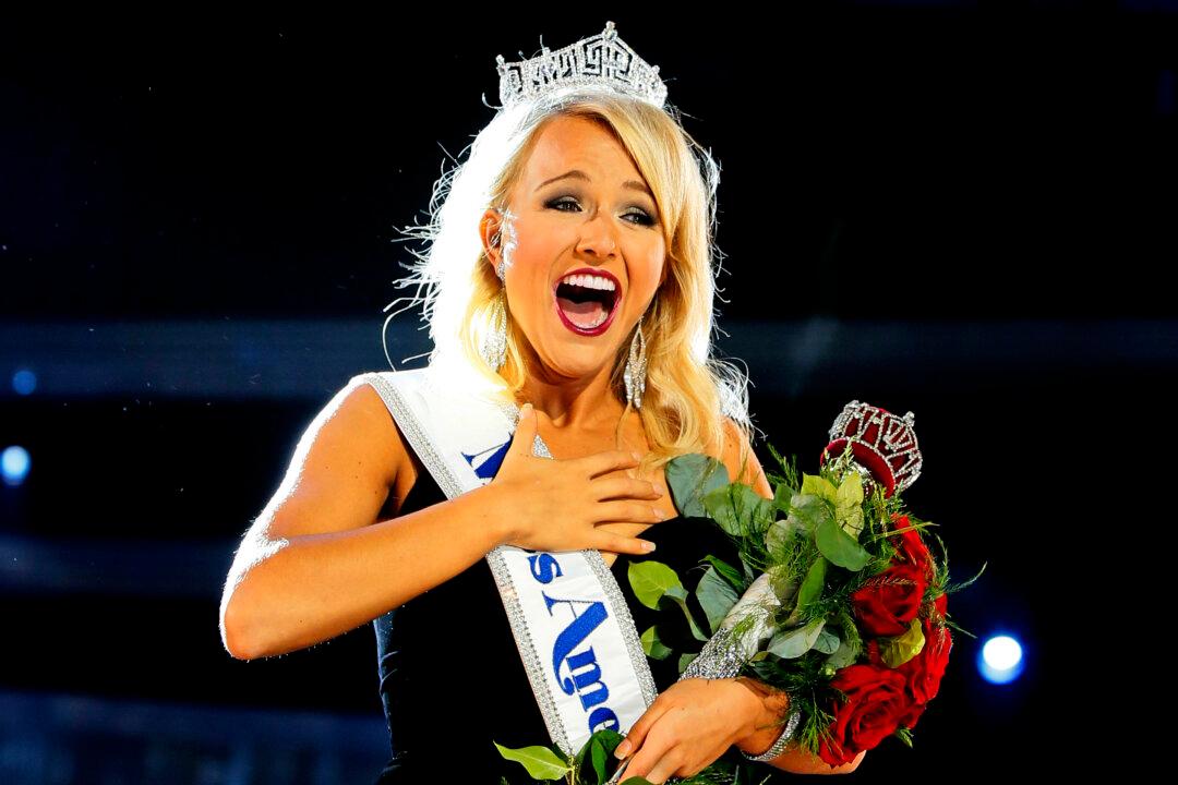 New Miss America Has Advice for Trump, Clinton: ‘Compromise’