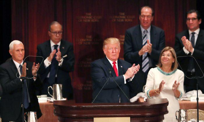 Trump Lays Out Economic Plan in New York, Pledges No Taxes for Low-Income Americans