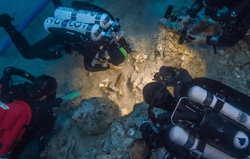 A 2,000-Year-Old Skeleton Has Been Found on Ancient Shipwreck (Video)