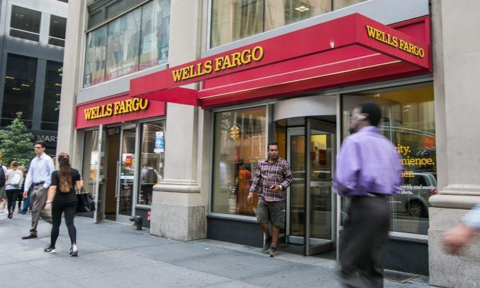 Are Banks Open Thanksgiving Day? Wells Fargo, Chase, Citibank, Capital One Hours on Black Friday