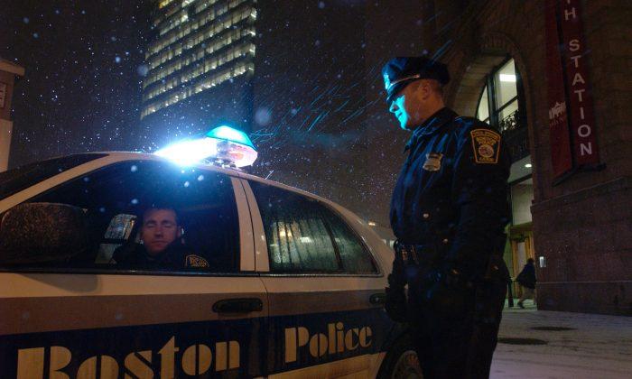 Police: 6 Injured in Stabbings in Boston Theater District