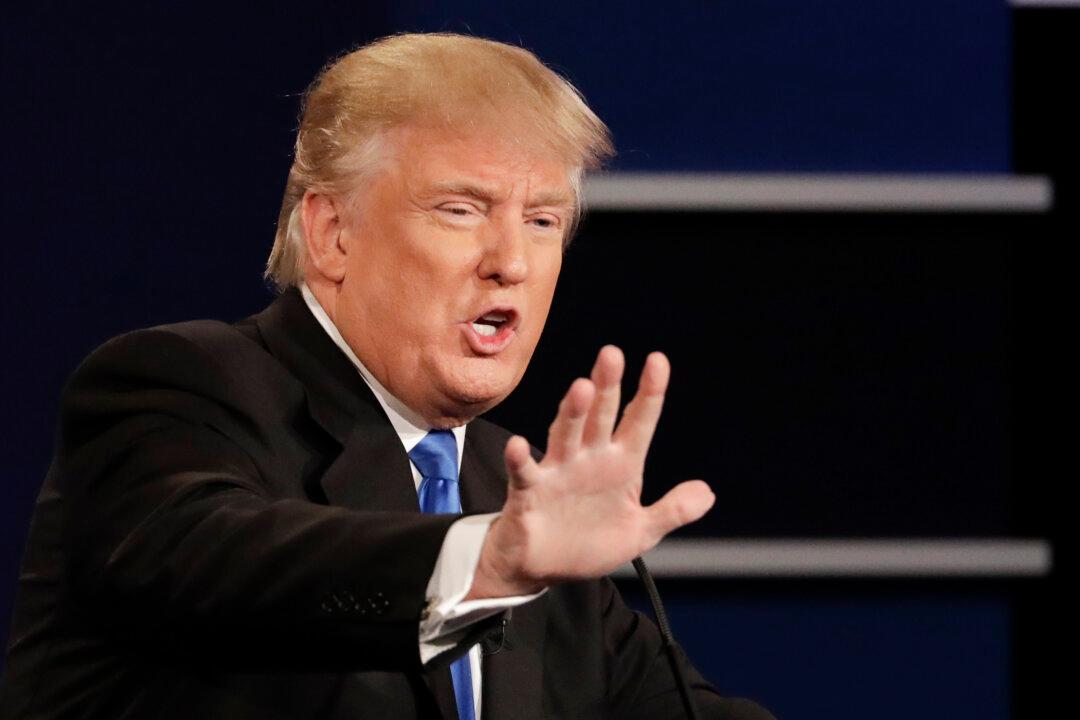 Despite Harsh Reviews, Trump Resists New Debate Approach