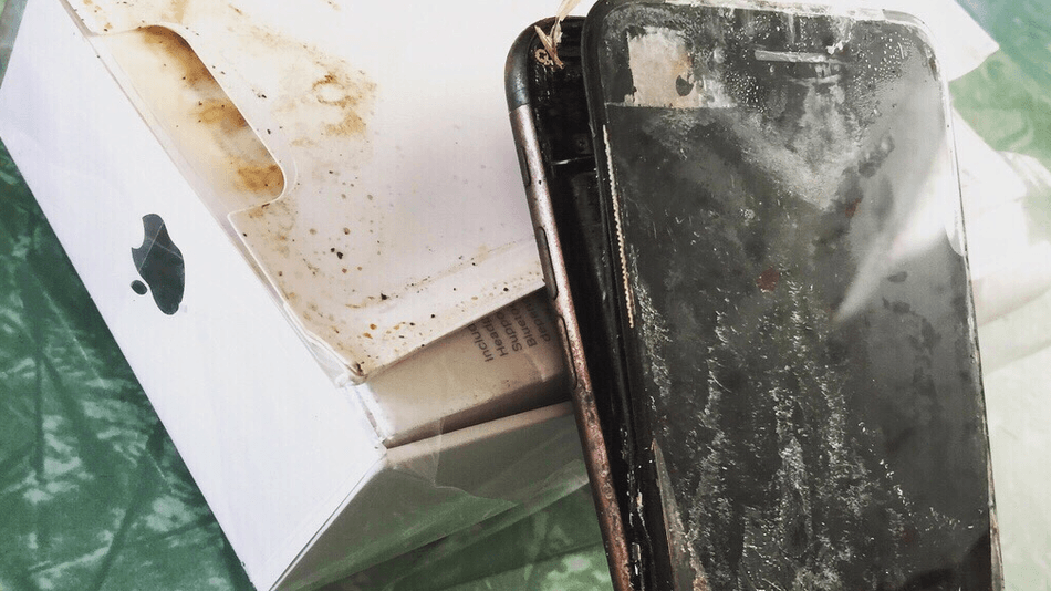 iPhone 7 Apparently Explodes While in Transit