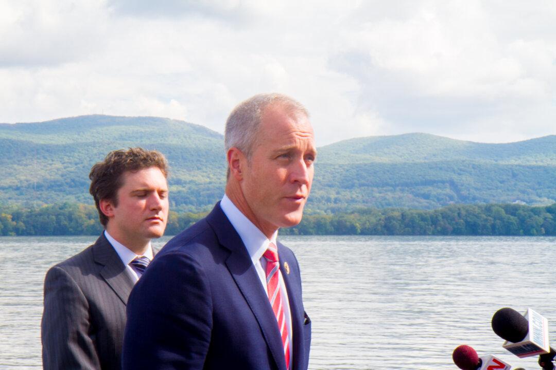 Maloney Introduces Bill to Limit Oil Barge Anchoring Sites on the Hudson