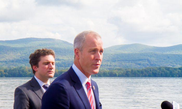 Maloney Introduces Bill to Limit Oil Barge Anchoring Sites on the Hudson